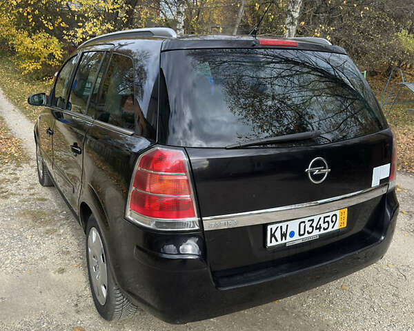 Черный Опель Зафира, объемом двигателя 1.8 л и пробегом 167 тыс. км за 5300 $, фото 11 на Automoto.ua
