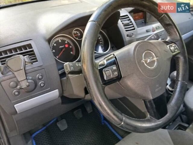 Чорний Опель Зафіра, об'ємом двигуна 1.91 л та пробігом 320 тис. км за 4900 $, фото 14 на Automoto.ua
