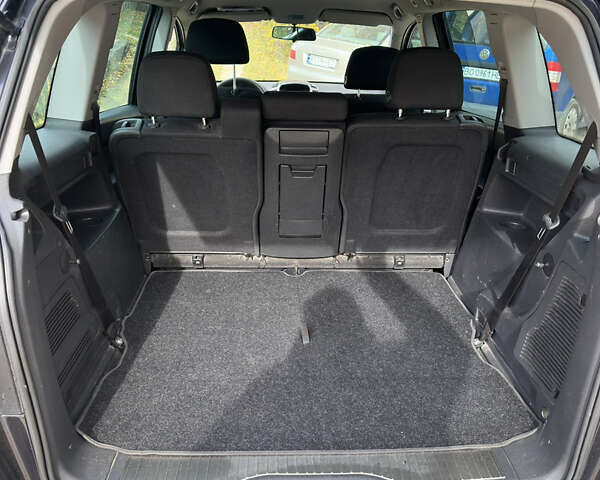 Черный Опель Зафира, объемом двигателя 1.8 л и пробегом 167 тыс. км за 5300 $, фото 14 на Automoto.ua