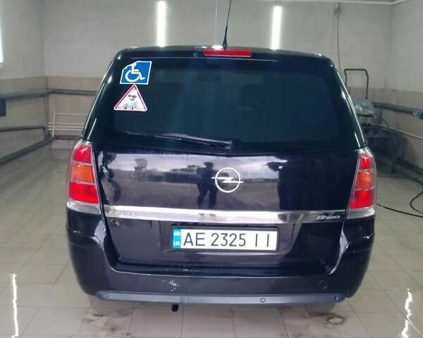 Опель Зафира 2005 в Вольногорске на Automoto.ua Черный Опель Зафира, объемом двигателя 2.2 л и пробегом 250 тыс. км за 5000 $, фото 1 на Automoto.ua