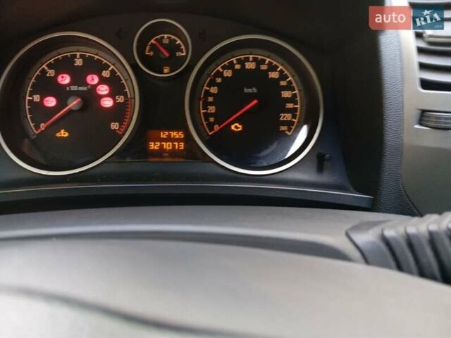 Чорний Опель Зафіра, об'ємом двигуна 1.91 л та пробігом 320 тис. км за 4900 $, фото 12 на Automoto.ua
