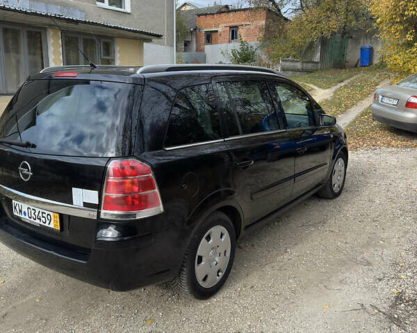 Черный Опель Зафира, объемом двигателя 1.8 л и пробегом 167 тыс. км за 5300 $, фото 8 на Automoto.ua