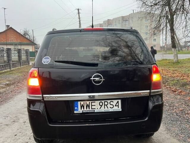 Черный Опель Зафира, объемом двигателя 1.9 л и пробегом 350 тыс. км за 2299 $, фото 2 на Automoto.ua