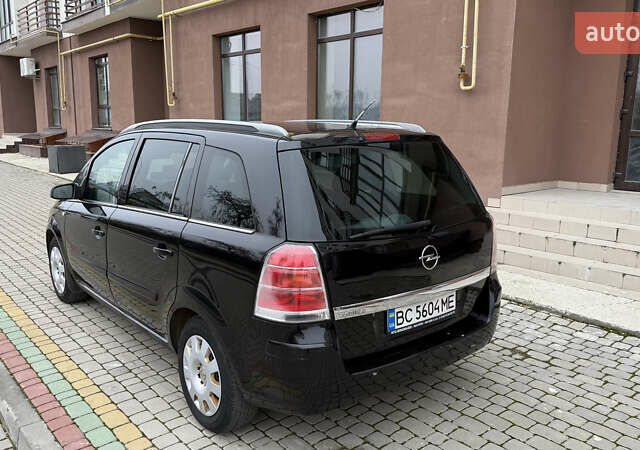 Черный Опель Зафира, объемом двигателя 1.6 л и пробегом 249 тыс. км за 4500 $, фото 5 на Automoto.ua