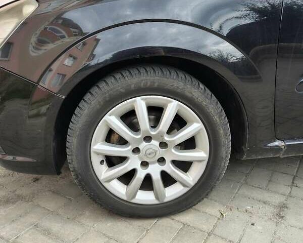 Чорний Опель Зафіра, об'ємом двигуна 1.6 л та пробігом 210 тис. км за 5100 $, фото 4 на Automoto.ua