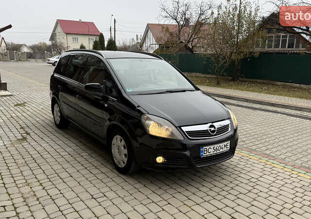 Черный Опель Зафира, объемом двигателя 1.6 л и пробегом 249 тыс. км за 4500 $, фото 3 на Automoto.ua