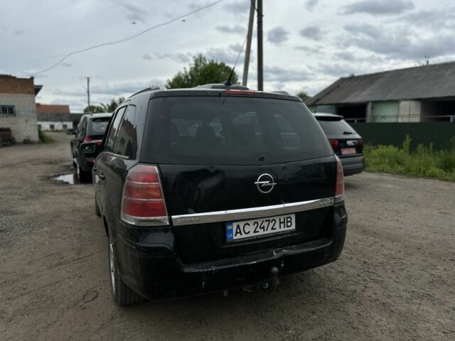 Черный Опель Зафира, объемом двигателя 1.9 л и пробегом 208 тыс. км за 3000 $, фото 2 на Automoto.ua