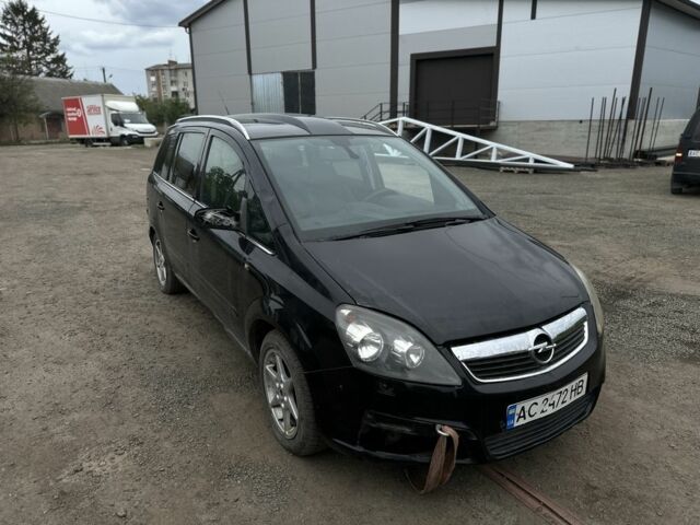 Черный Опель Зафира, объемом двигателя 1.9 л и пробегом 208 тыс. км за 3000 $, фото 4 на Automoto.ua