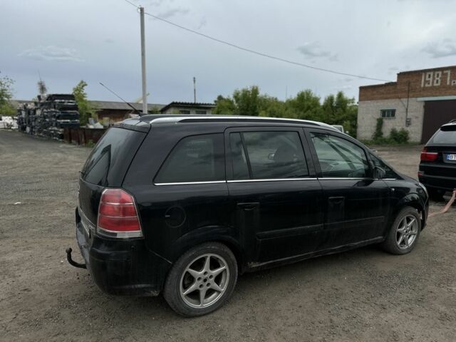 Черный Опель Зафира, объемом двигателя 1.9 л и пробегом 208 тыс. км за 3000 $, фото 3 на Automoto.ua