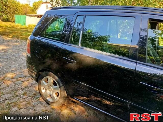 Черный Опель Зафира, объемом двигателя 1.9 л и пробегом 320 тыс. км за 4750 $, фото 1 на Automoto.ua