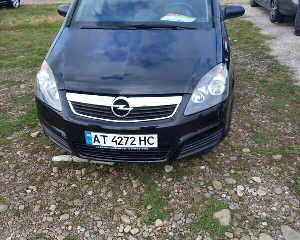 Чорний Опель Зафіра, об'ємом двигуна 1.6 л та пробігом 200 тис. км за 5350 $, фото 1 на Automoto.ua