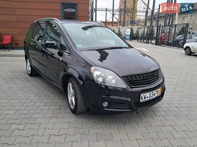 Черный Опель Зафира, объемом двигателя 1.8 л и пробегом 275 тыс. км за 5450 $, фото 16 на Automoto.ua