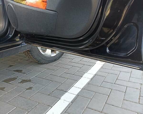 Черный Опель Зафира, объемом двигателя 1.8 л и пробегом 258 тыс. км за 5200 $, фото 12 на Automoto.ua