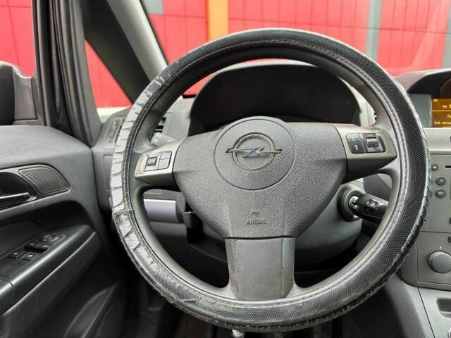 Чорний Опель Зафіра, об'ємом двигуна 0 л та пробігом 284 тис. км за 5190 $, фото 13 на Automoto.ua