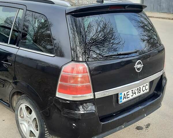 Черный Опель Зафира, объемом двигателя 0 л и пробегом 250 тыс. км за 5500 $, фото 12 на Automoto.ua