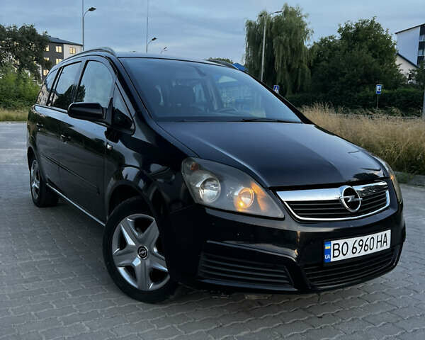 Черный Опель Зафира, объемом двигателя 1.91 л и пробегом 288 тыс. км за 5900 $, фото 2 на Automoto.ua