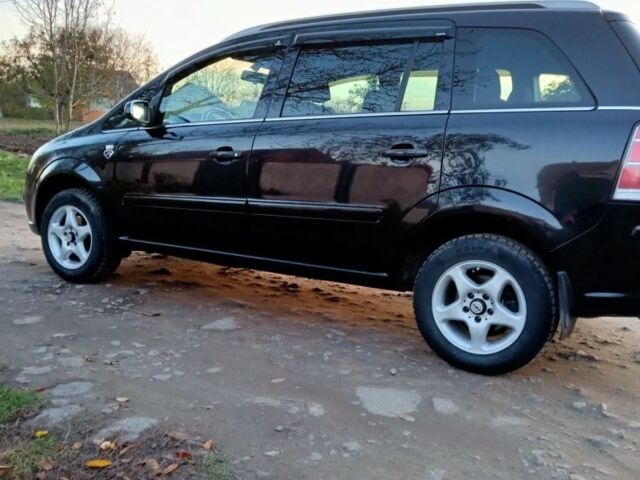 Опель Зафира 2006 в Немирове на Automoto.ua Черный Опель Зафира, объемом двигателя 1.8 л и пробегом 285 тыс. км за 6100 $, фото 9 на Automoto.ua