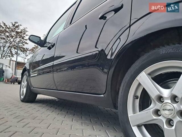 Черный Опель Зафира, объемом двигателя 1.8 л и пробегом 275 тыс. км за 5450 $, фото 33 на Automoto.ua