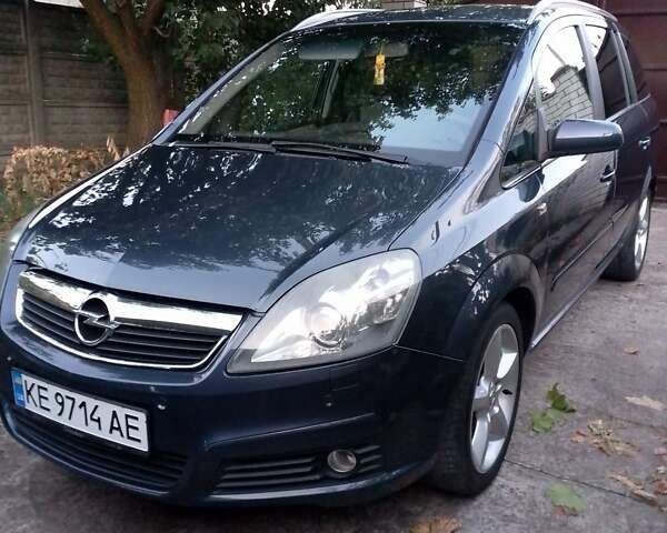 Черный Опель Зафира, объемом двигателя 1.91 л и пробегом 201 тыс. км за 7200 $, фото 1 на Automoto.ua