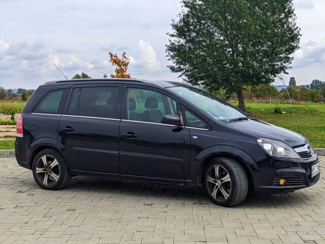 Черный Опель Зафира, объемом двигателя 0 л и пробегом 305 тыс. км за 2700 $, фото 9 на Automoto.ua