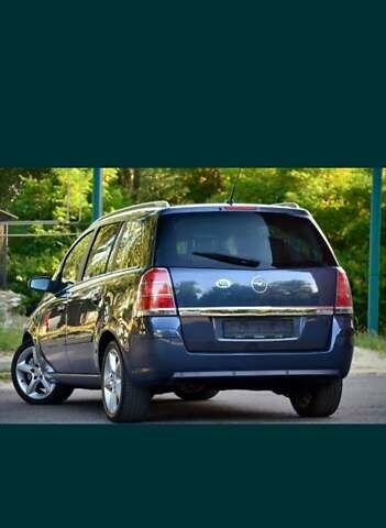 Черный Опель Зафира, объемом двигателя 1.91 л и пробегом 201 тыс. км за 7200 $, фото 19 на Automoto.ua