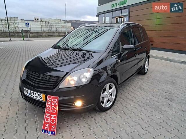 Черный Опель Зафира, объемом двигателя 1.8 л и пробегом 275 тыс. км за 5450 $, фото 1 на Automoto.ua