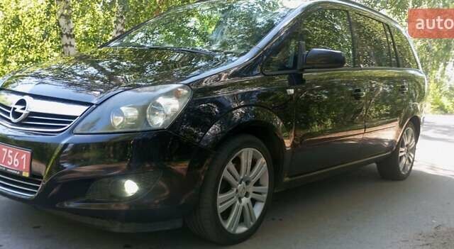 Чорний Опель Зафіра, об'ємом двигуна 1.8 л та пробігом 225 тис. км за 5395 $, фото 17 на Automoto.ua