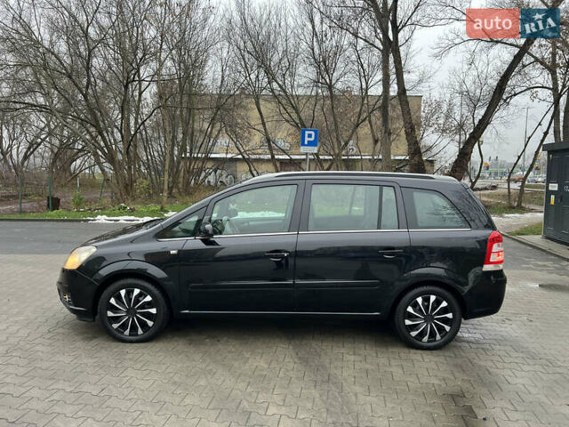 Черный Опель Зафира, объемом двигателя 1.6 л и пробегом 157 тыс. км за 5650 $, фото 4 на Automoto.ua