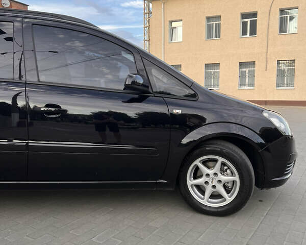 Чорний Опель Зафіра, об'ємом двигуна 1.6 л та пробігом 321 тис. км за 5500 $, фото 7 на Automoto.ua