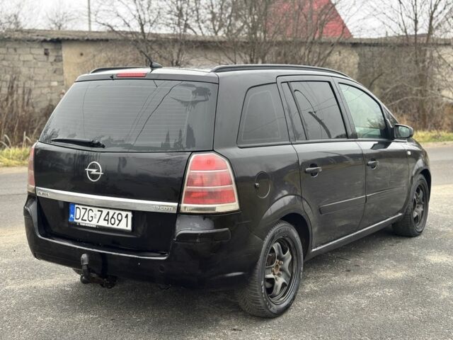 Черный Опель Зафира, объемом двигателя 1.9 л и пробегом 340 тыс. км за 2050 $, фото 3 на Automoto.ua