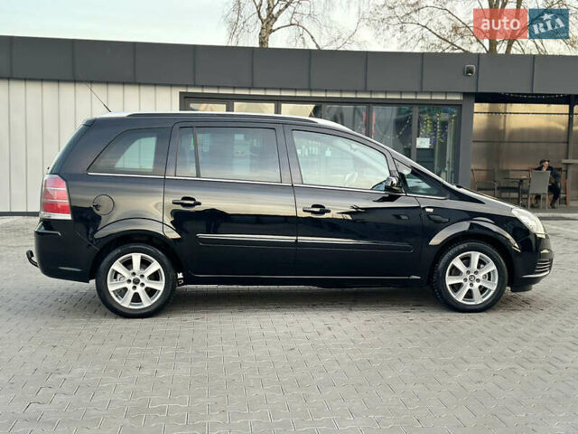 Черный Опель Зафира, объемом двигателя 1.6 л и пробегом 194 тыс. км за 5300 $, фото 12 на Automoto.ua