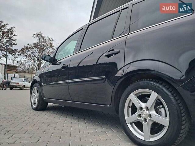 Черный Опель Зафира, объемом двигателя 1.8 л и пробегом 275 тыс. км за 5450 $, фото 32 на Automoto.ua