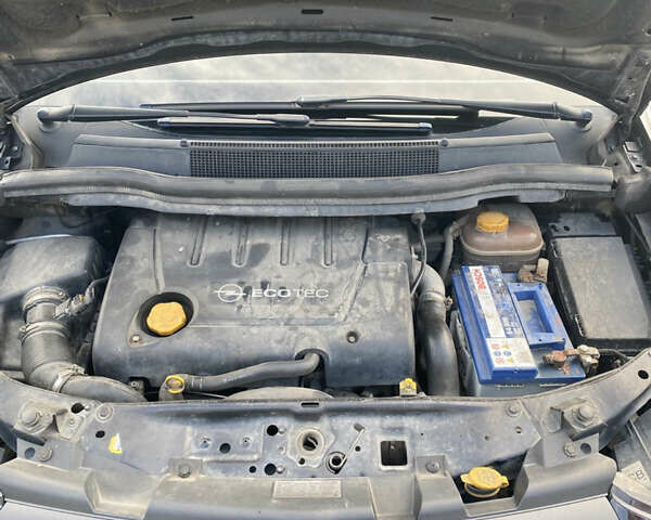 Опель Зафира 2006 в Ивано-Франковске на Automoto.ua Черный Опель Зафира, объемом двигателя 1.9 л и пробегом 327 тыс. км за 4950 $, фото 12 на Automoto.ua