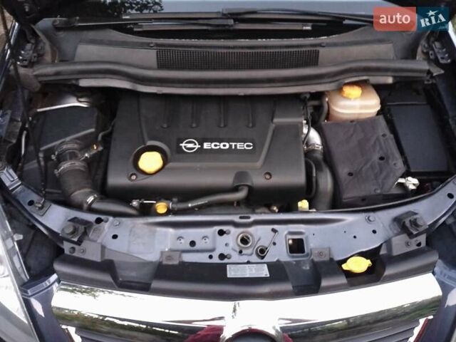 Черный Опель Зафира, объемом двигателя 1.91 л и пробегом 201 тыс. км за 7200 $, фото 22 на Automoto.ua