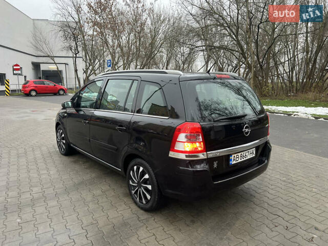 Черный Опель Зафира, объемом двигателя 1.6 л и пробегом 157 тыс. км за 5650 $, фото 6 на Automoto.ua