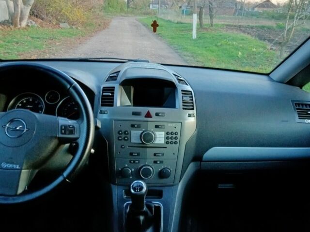 Опель Зафира 2006 в Немирове на Automoto.ua Черный Опель Зафира, объемом двигателя 1.8 л и пробегом 285 тыс. км за 6100 $, фото 10 на Automoto.ua