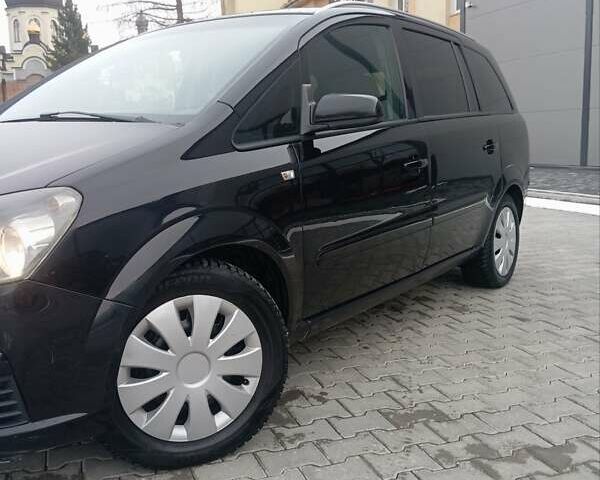 Черный Опель Зафира, объемом двигателя 1.91 л и пробегом 290 тыс. км за 5700 $, фото 12 на Automoto.ua