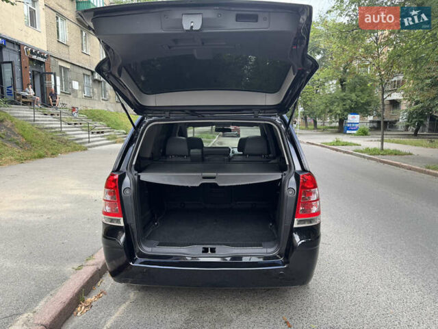 Чорний Опель Зафіра, об'ємом двигуна 1.8 л та пробігом 222 тис. км за 6800 $, фото 4 на Automoto.ua