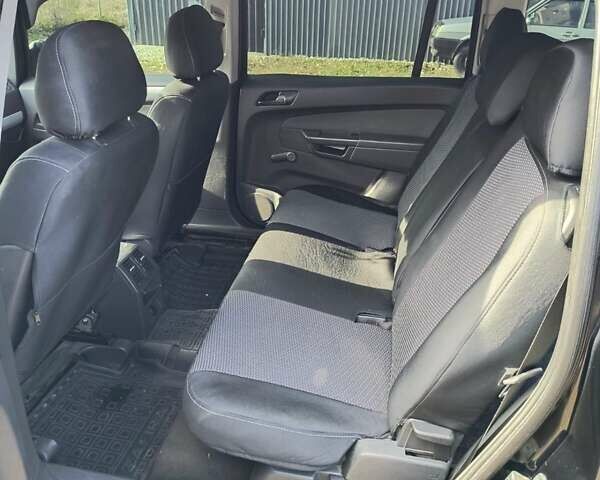 Черный Опель Зафира, объемом двигателя 1.91 л и пробегом 264 тыс. км за 5200 $, фото 1 на Automoto.ua