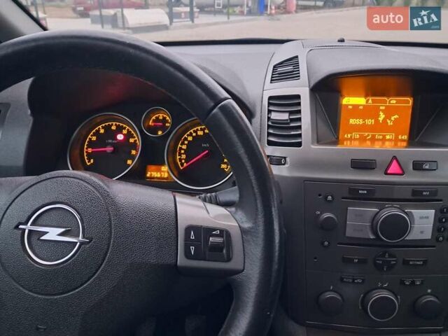 Черный Опель Зафира, объемом двигателя 1.8 л и пробегом 275 тыс. км за 5450 $, фото 64 на Automoto.ua