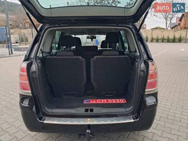 Черный Опель Зафира, объемом двигателя 1.8 л и пробегом 275 тыс. км за 5450 $, фото 44 на Automoto.ua