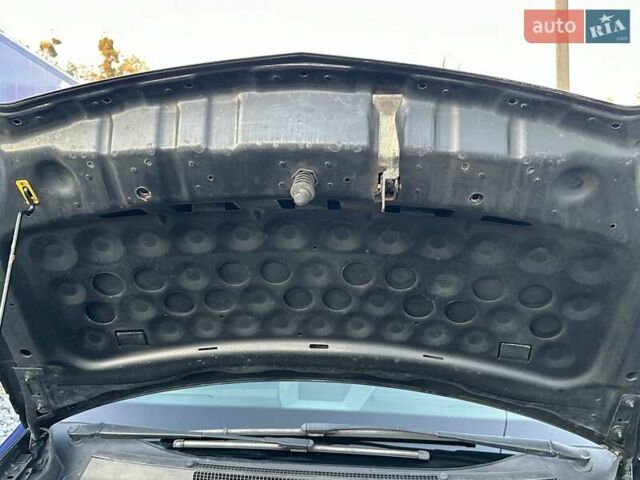 Черный Опель Зафира, объемом двигателя 1.8 л и пробегом 242 тыс. км за 5350 $, фото 86 на Automoto.ua