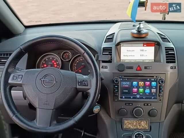 Черный Опель Зафира, объемом двигателя 1.8 л и пробегом 227 тыс. км за 5300 $, фото 21 на Automoto.ua