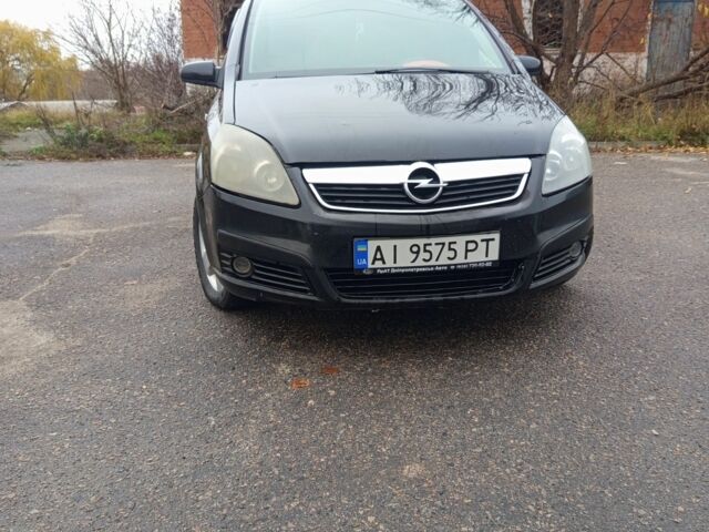 Черный Опель Зафира, объемом двигателя 1.8 л и пробегом 230 тыс. км за 4600 $, фото 2 на Automoto.ua