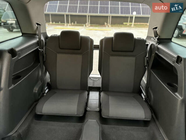 Черный Опель Зафира, объемом двигателя 1.6 л и пробегом 194 тыс. км за 5300 $, фото 121 на Automoto.ua