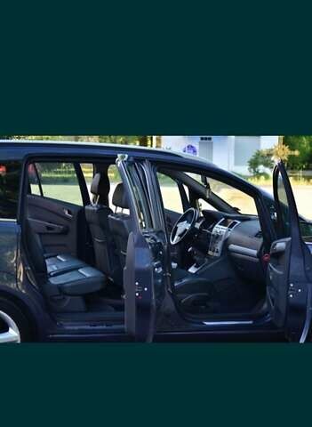 Черный Опель Зафира, объемом двигателя 1.91 л и пробегом 201 тыс. км за 7200 $, фото 16 на Automoto.ua