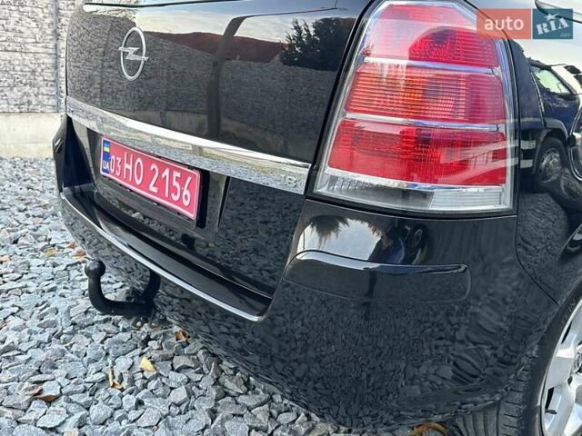 Черный Опель Зафира, объемом двигателя 1.8 л и пробегом 242 тыс. км за 5350 $, фото 21 на Automoto.ua