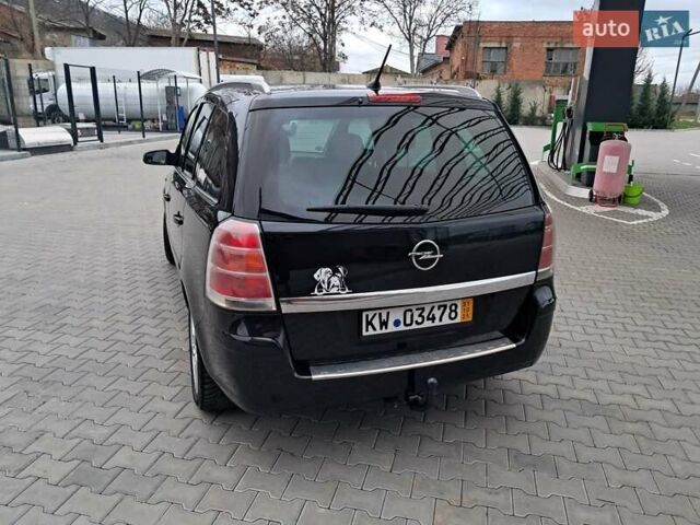 Черный Опель Зафира, объемом двигателя 1.8 л и пробегом 275 тыс. км за 5450 $, фото 9 на Automoto.ua