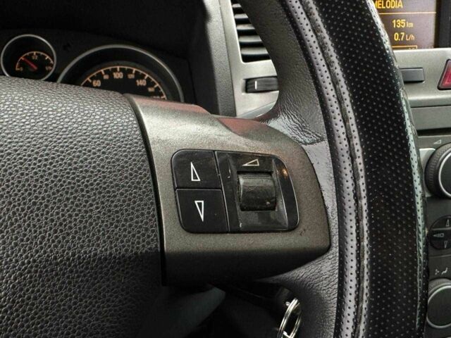 Чорний Опель Зафіра, об'ємом двигуна 0 л та пробігом 284 тис. км за 5190 $, фото 19 на Automoto.ua