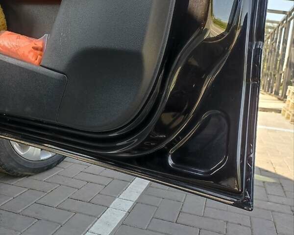 Черный Опель Зафира, объемом двигателя 1.8 л и пробегом 258 тыс. км за 5200 $, фото 10 на Automoto.ua